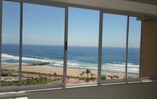 پنجره کشویی